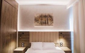 Tk Suites